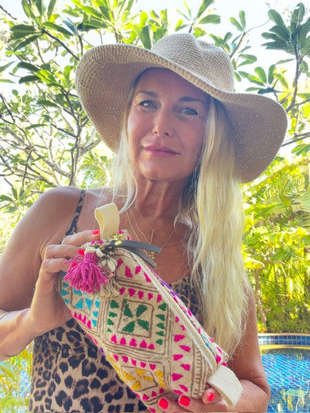 Viet Batik Cosmetic Small Puka Sand Multi